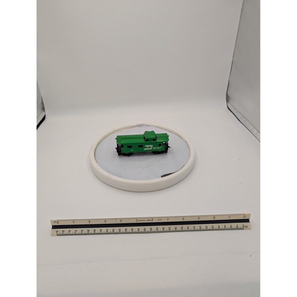 Tyco Burlington Northern HO Scale Caboose Green 156‎ Model Train Boxcar